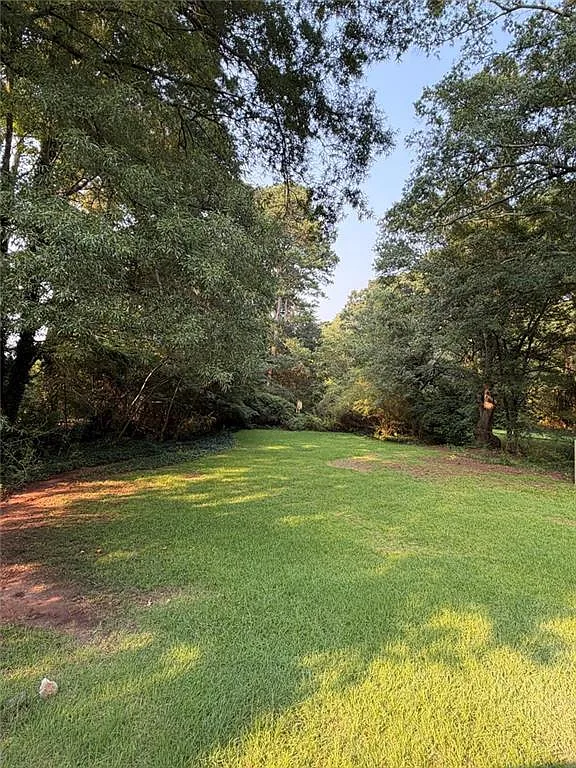 4 bed, 2.0 bath, 1487 sqft, $2,750 — Photo 2