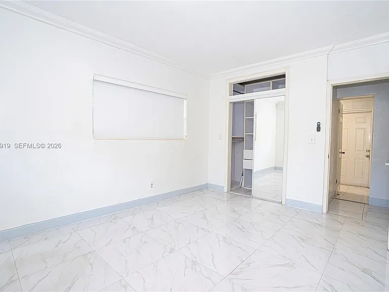 16990 NE 5th Ct — Photo 11