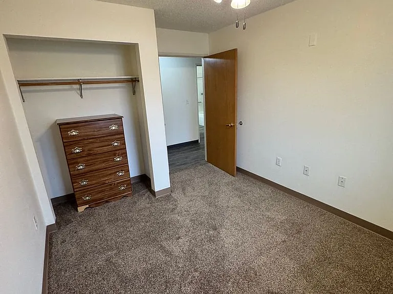 90 E Gridley Ave — Photo 85