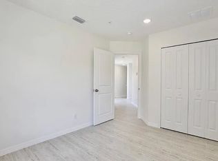 1701 E Orange Ave #103, Eustis, FL 32726