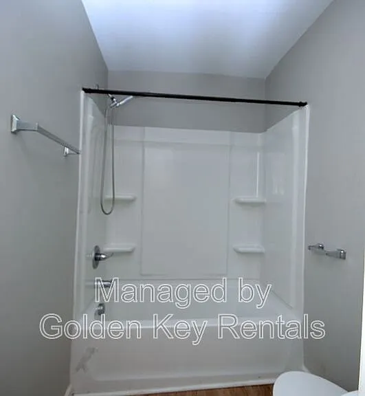 315 E Walnut St #2F — Photo 9