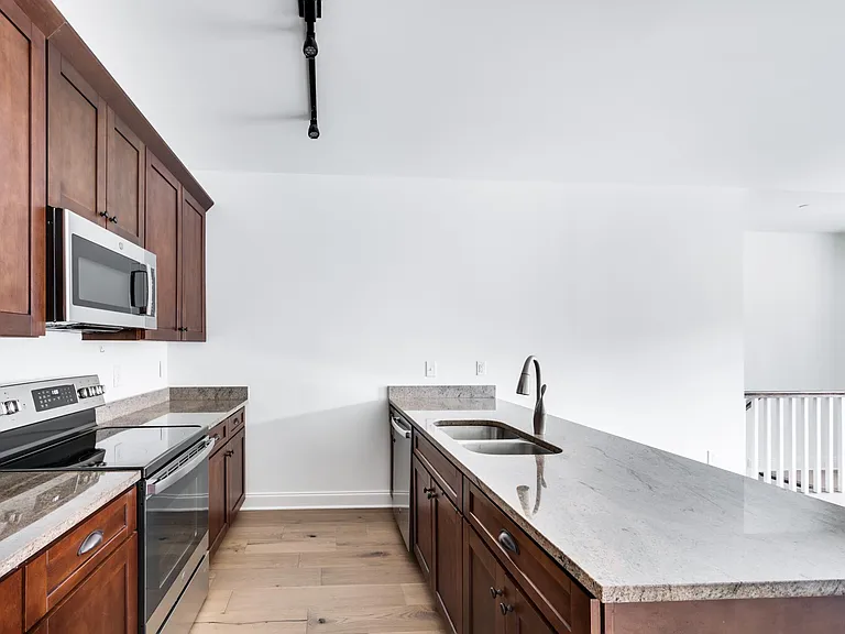 3128 Belwood St #201 — Photo 17