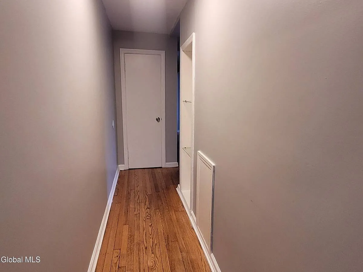 1 bed, 1.0 bath, 625 sqft, $1,100 — Photo 4