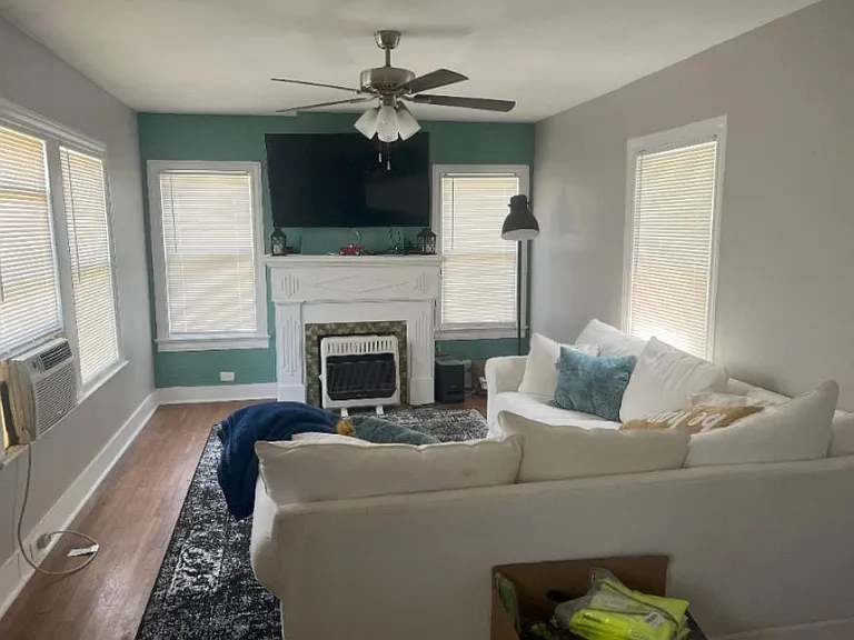 142 Avant Ave — Photo 1