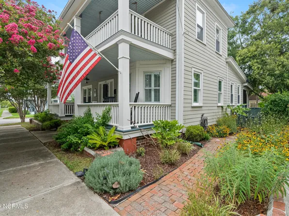 208 N 8th Street, Morehead City, NC 28557