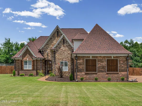 8828 Shallow Creek Dr, Olive Branch, MS 38654