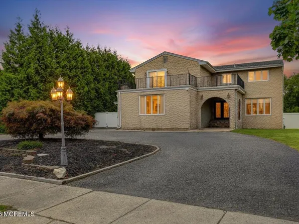 1004 Sheila Drive, Toms River, NJ 08753