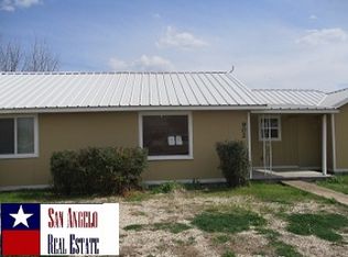 902 Bishop St, Robert Lee, TX 76945