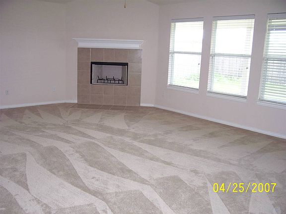 2nd image of 216 Arrowhead Dr