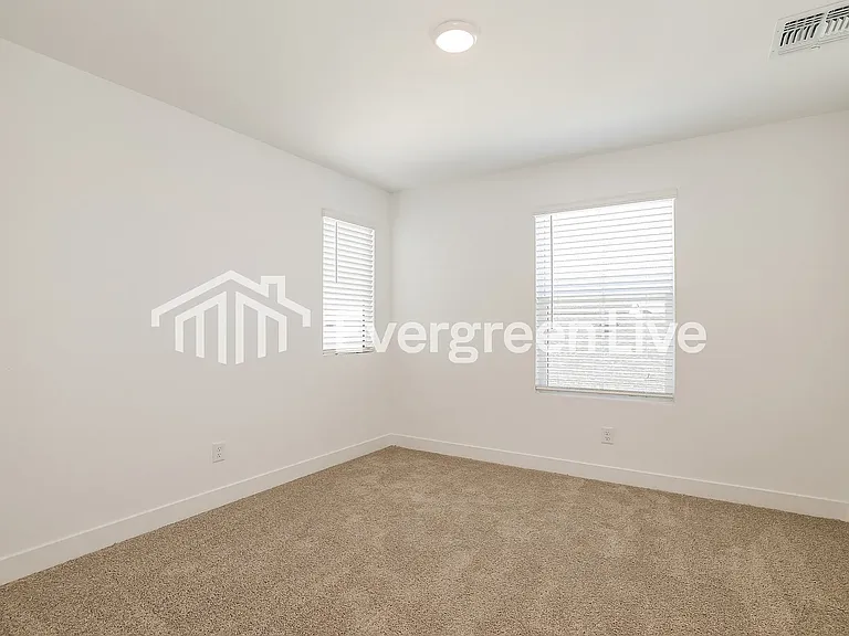 Cyrene at Skyline — Photo 83