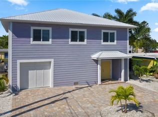 11467 Island Ave, Matlacha, FL 33993