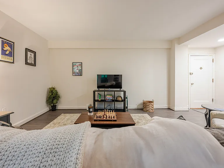 3051 Idaho Ave NW #121 — Photo 7