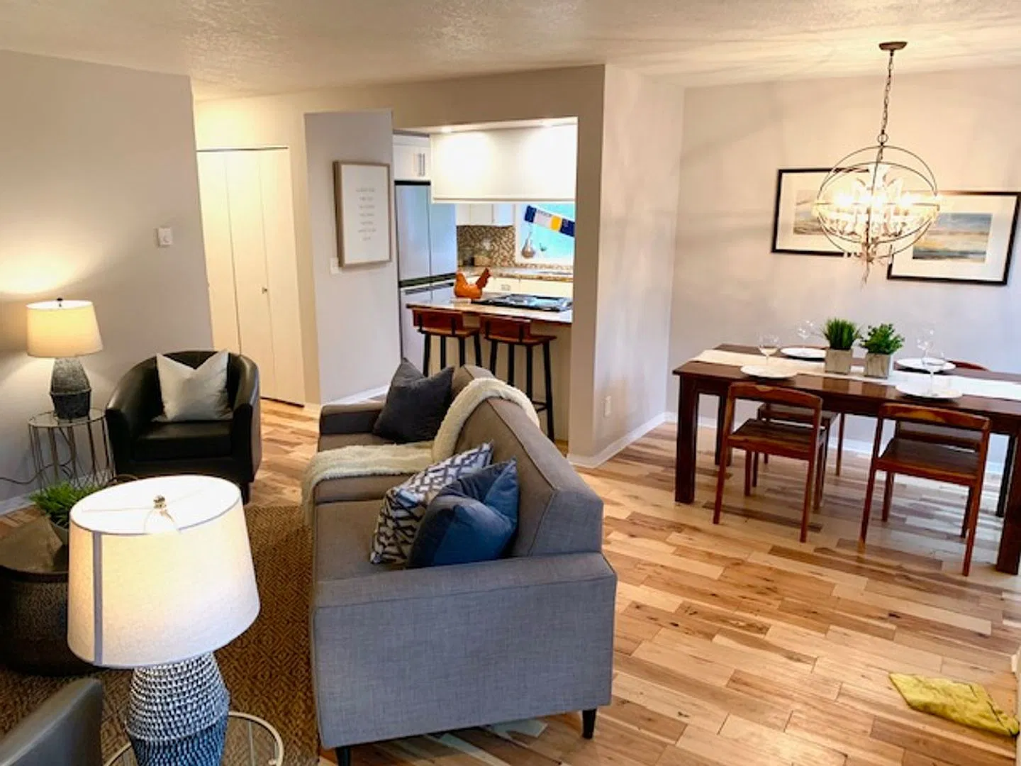 1405 Laurel Street — Photo 4