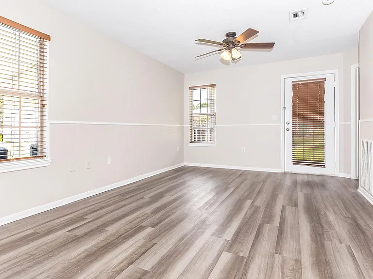 Residence at Piney Shores — Photo 37