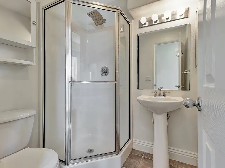 2822 Escala Cir — Photo 9