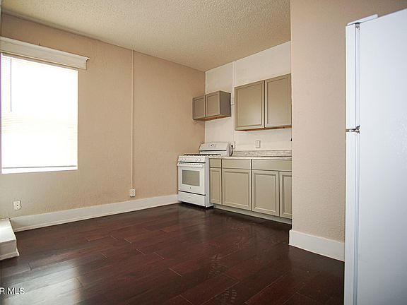 2nd image of 131 Newman St #5