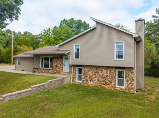 205 W Akeman Bridge Rd, Columbia, MO 65202