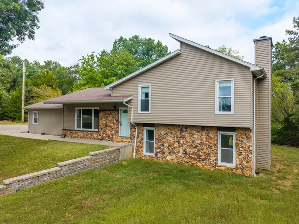 205 W Akeman Bridge Rd, Columbia, MO 65202