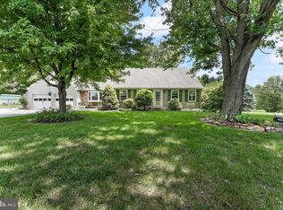 8903 Hickory Hill Rd, Oxford, PA 19363