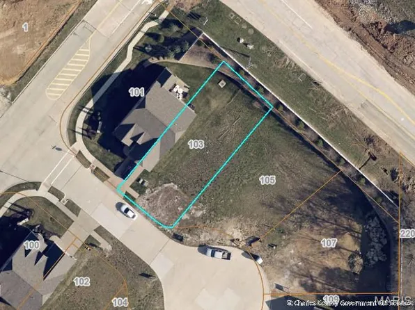 103 Quail Bluff Ct, Wentzville, MO 63385