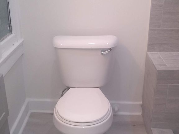3rd image of 5347 Monroe St #6