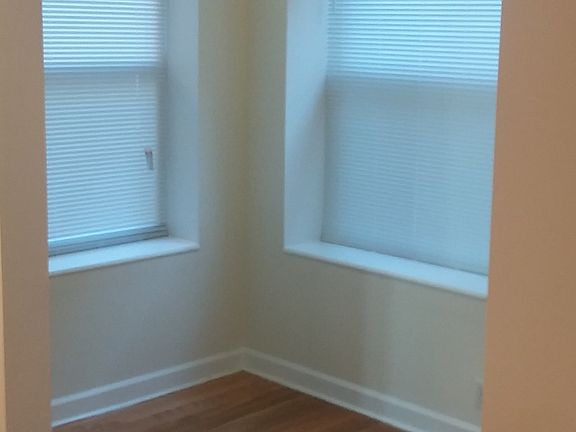 3rd image of 4942 W Pine Blvd APT 2W
