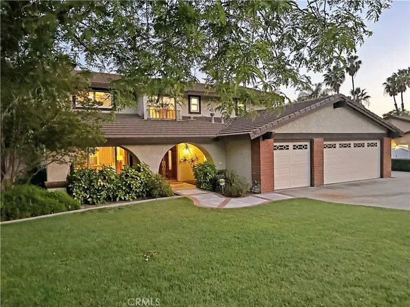 546 Bluefield Dr, Claremont, CA 91711