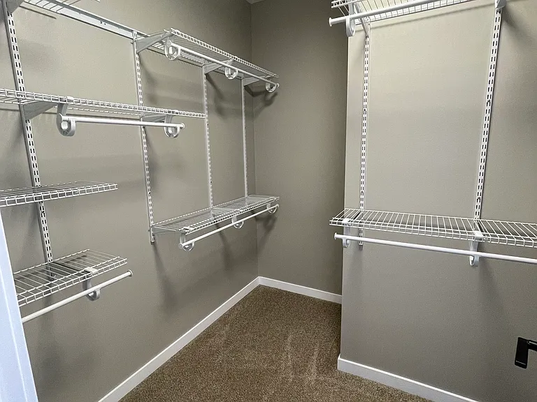 328 E Blue Bell Dr — Photo 17