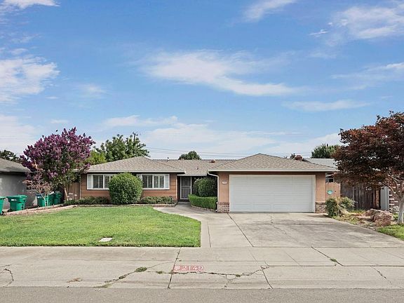 2nd image of 2149 Debbie Ln