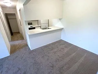 Perry Place Apartments — Photo 36