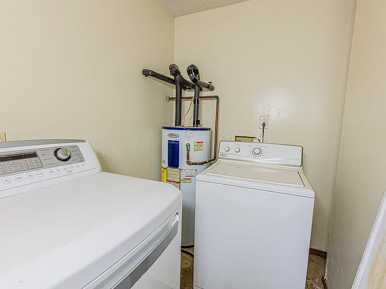 6242 Ridgegate Cir #A — Photo 7