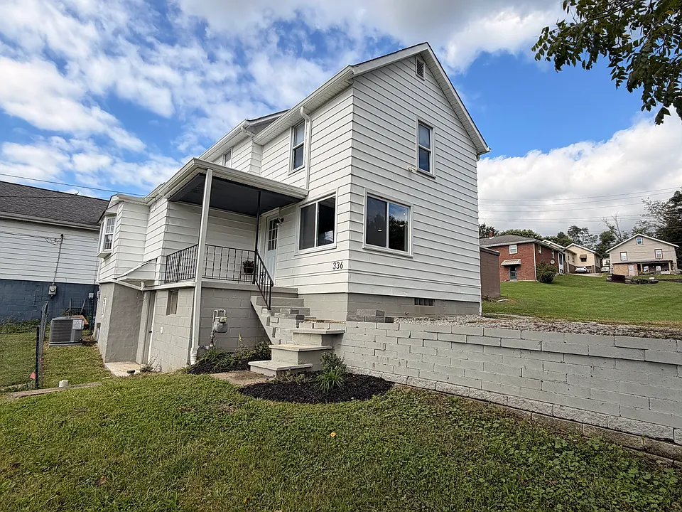 336 N Main St