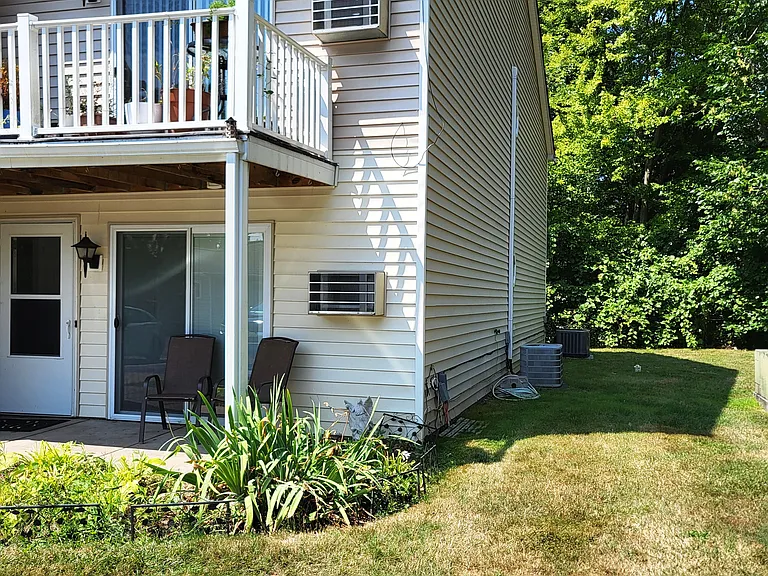 12K Sunmist Sq #12K — Photo 4