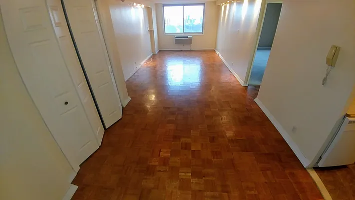 Rented by Metro Garden Realty NYC | media 41