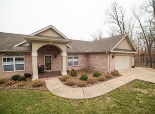 1 Crathorne Ln, Bella Vista, AR 72714