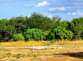 725 S Interstate Highway 35, Cotulla, TX 78014