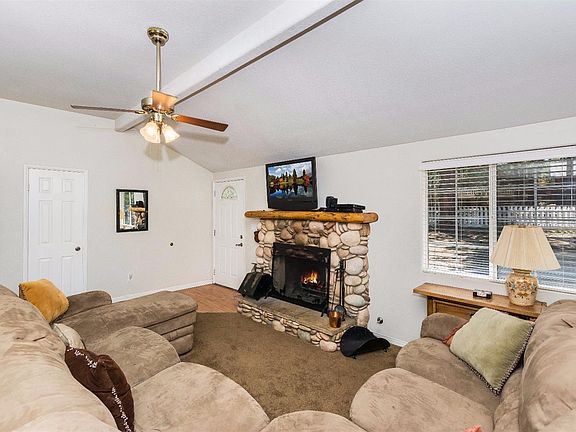 2nd image of 809 E Country Club Blvd