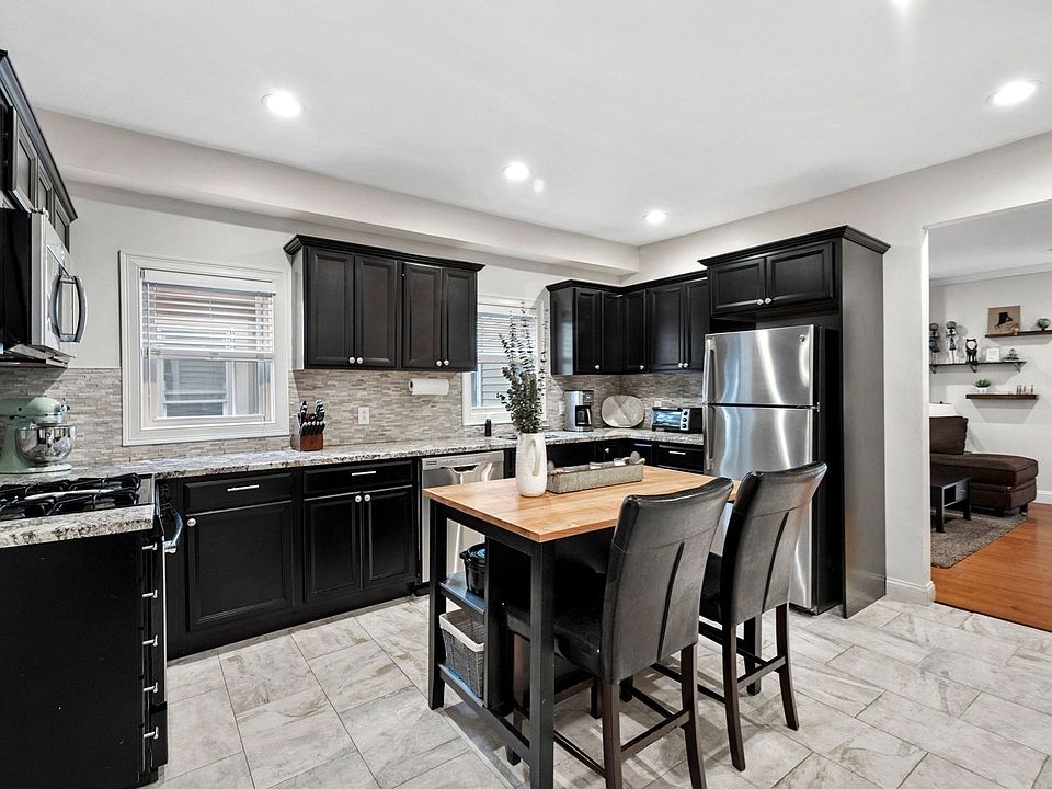 1st image of 276 Princeton St #1
