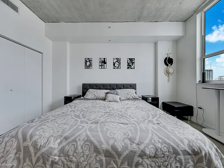 133 NE 2nd Ave #3005 — Photo 8