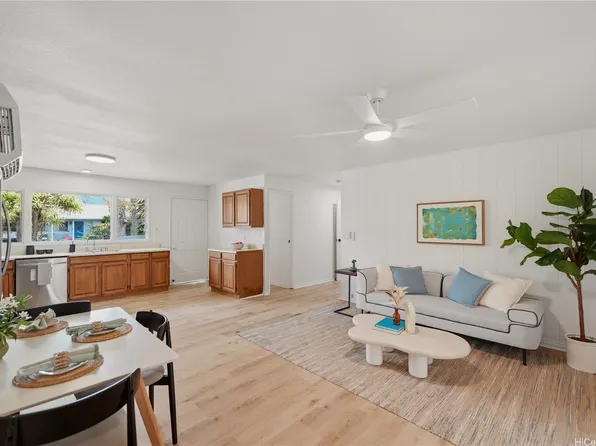 1225 Ulupii St, Kailua, HI 96734
