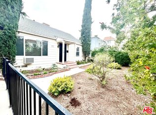 14744 Magnolia Blvd, Sherman Oaks, CA 91403