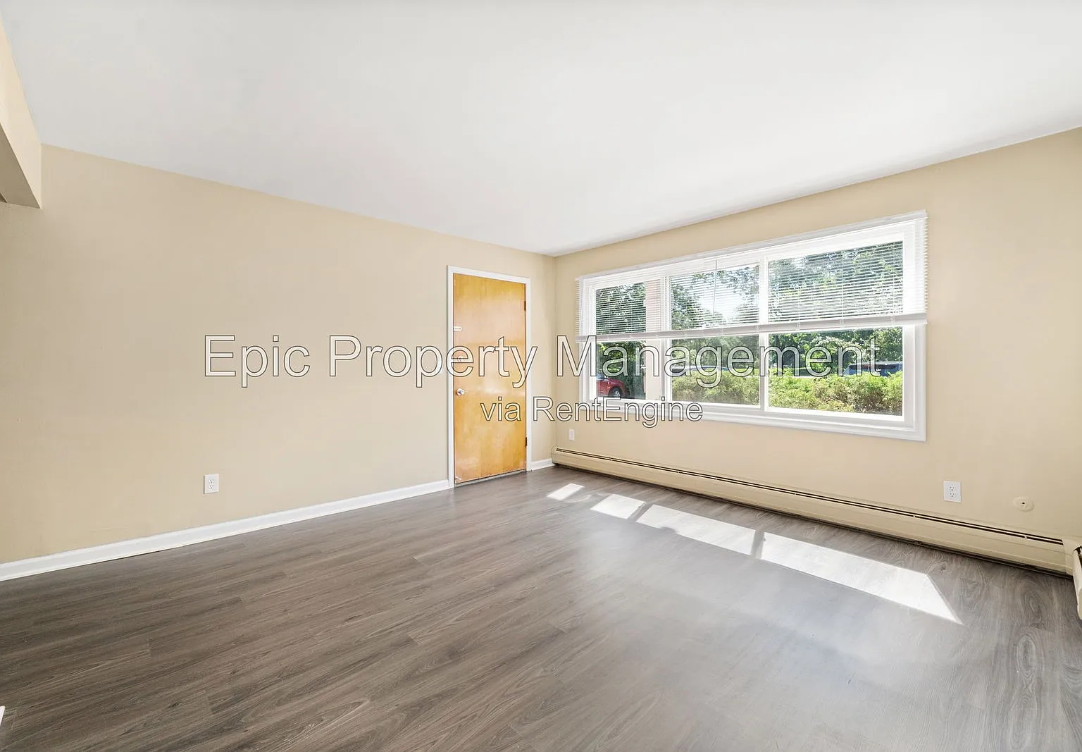 2 bed, 1.0 bath, $1,345 — Photo 2