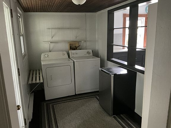 Laundry/mud room off three season room