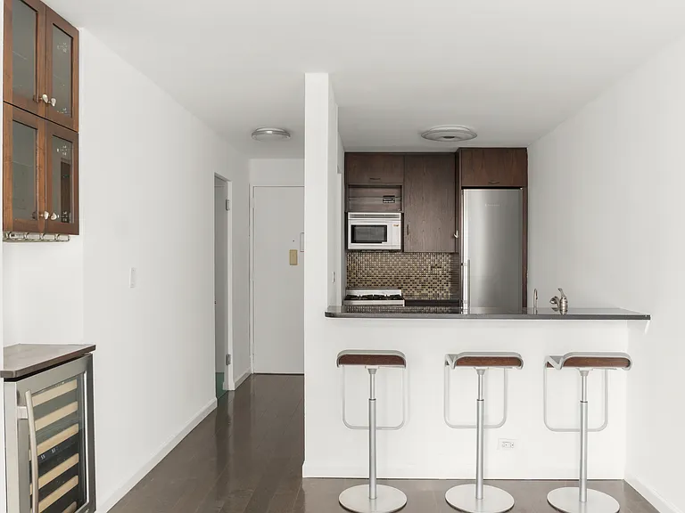 445 5th Ave #21G — Photo 9