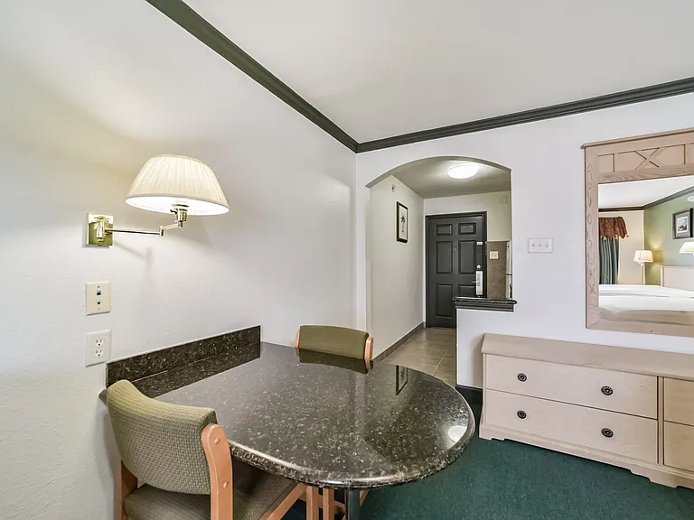 1025 Swanson St — Photo 17