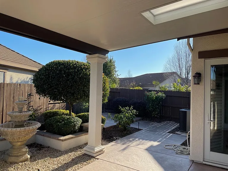 2217 Devonport Loop — Photo 21