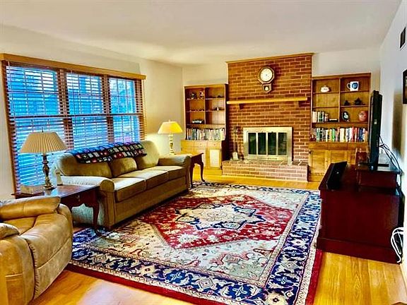 4th image of 6119 Sterling Ave