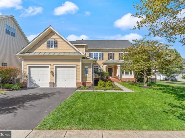 44140 Riverpoint Dr, Leesburg, VA 20176