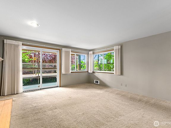 4th image of 6920 California Avenue SW #11