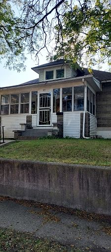 1st image of 1535 West St